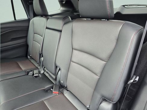 Used 2024 Honda Passport Black Edition image 29