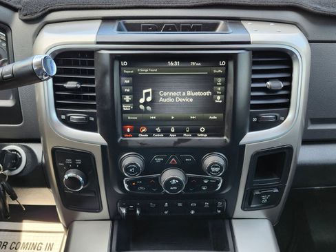 Used 2018 RAM 3500 Big Horn AWD/4WD image 33
