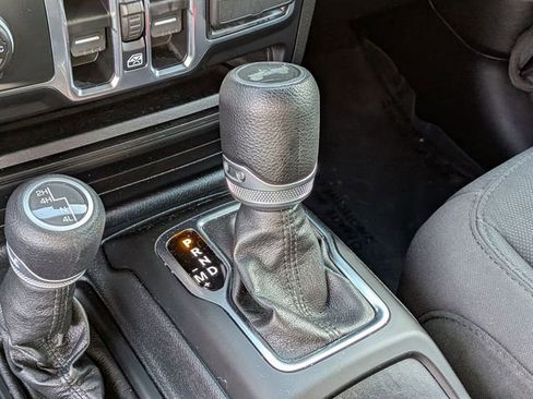 Used 2021 Jeep Wrangler Unlimited Sport AWD/4WD image 22