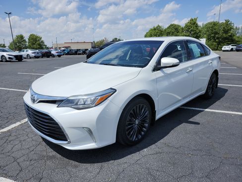 Used 2016 Toyota Avalon Touring FWD image 14