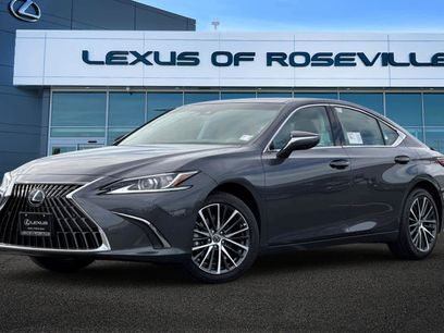 New 2025 Lexus ES 300h w/ Premium Package