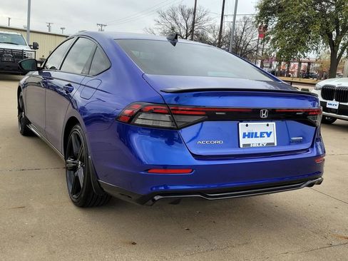 Used 2024 Honda Accord Sport image 3