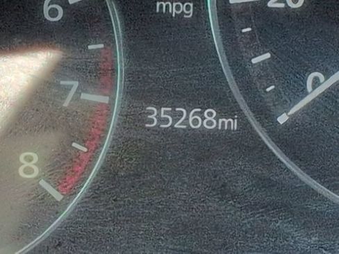 Used 2023 MAZDA MAZDA3 s FWD image 29