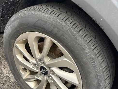 Used 2017 Hyundai Tucson SE w/ SE Popular Package 02 AWD/4WD image 6