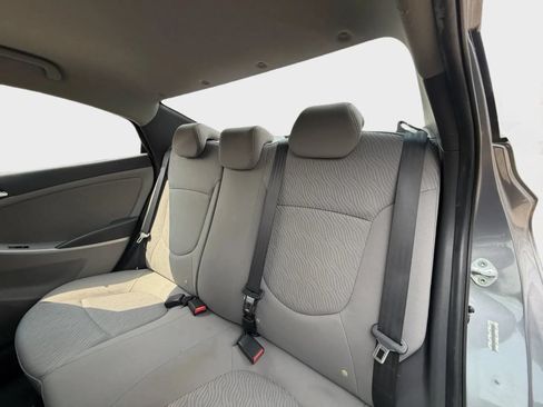 Used 2014 Hyundai Accent GLS w/ Option Group 2 FWD image 10