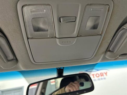 Used 2013 Hyundai Elantra GT image 40