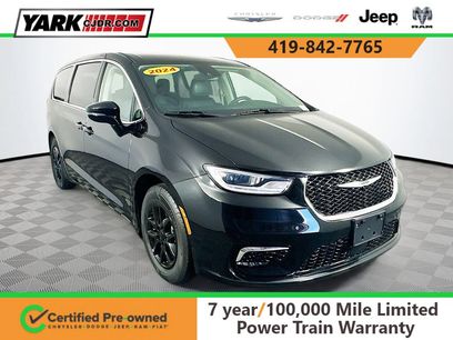 Certified 2024 Chrysler Pacifica Touring-L
