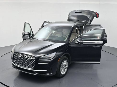 Used 2025 Lincoln Corsair AWD image 53