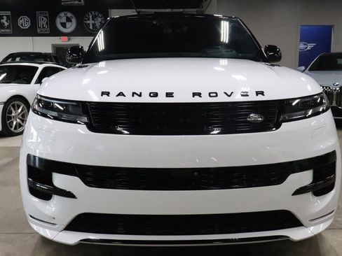 Used 2024 Land Rover Range Rover Sport Dynamic SE AWD/4WD image 8