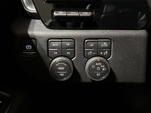 New 2026 Chevrolet Silverado 1500 LTZ AWD/4WD image 19