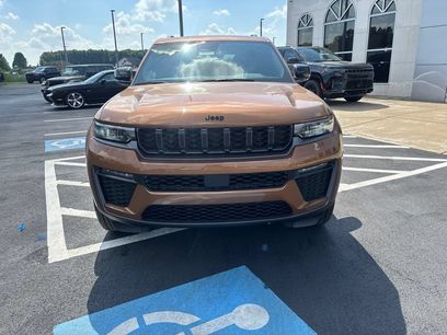 New 2026 Jeep Grand Cherokee Limited w/ Limited Altitude Package