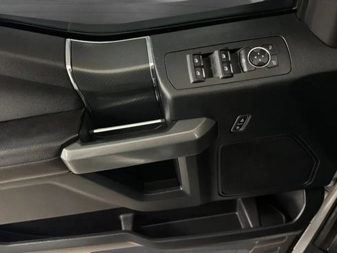 Used 2018 Ford F150 XLT w/ Equipment Group 302A Luxury AWD/4WD image 16