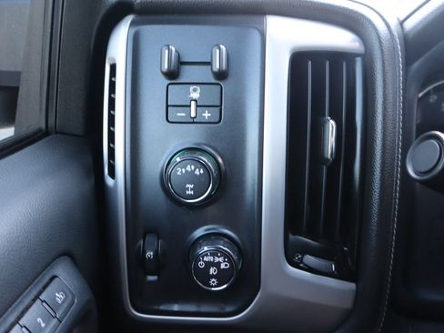 Used 2018 GMC Sierra 3500 SLT w/ Duramax Plus Package AWD/4WD image 28