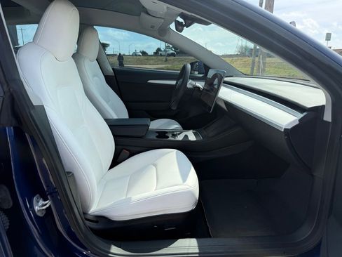 Used 2023 Tesla Model 3 Standard Range image 39