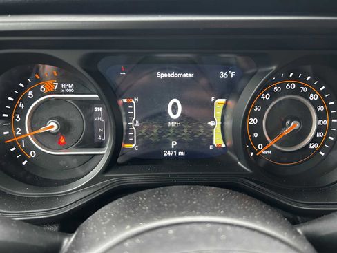 Used 2025 Jeep Wrangler Sport S image 21