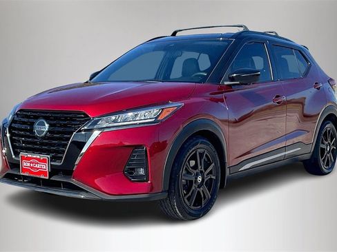 Used 2021 Nissan Kicks SR w/ SR Premium Package image 2