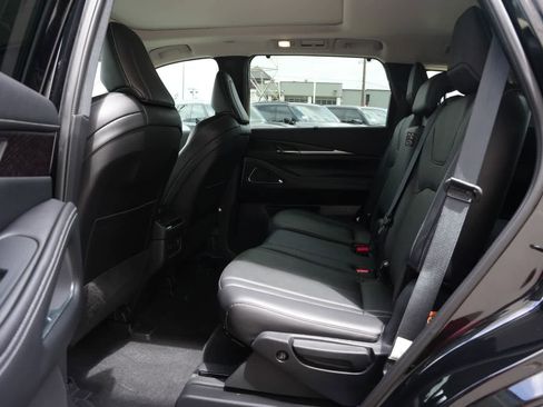 Used 2025 INFINITI QX60 Sensory image 19