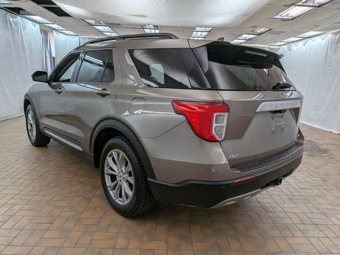 Certified 2021 Ford Explorer XLT w/ Equipment Group 202A AWD/4WD image 5