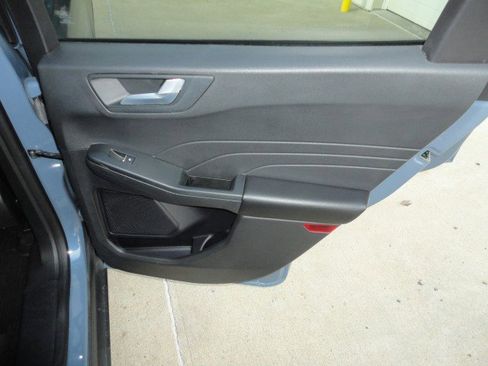 Used 2024 Ford Escape ST-Line image 15