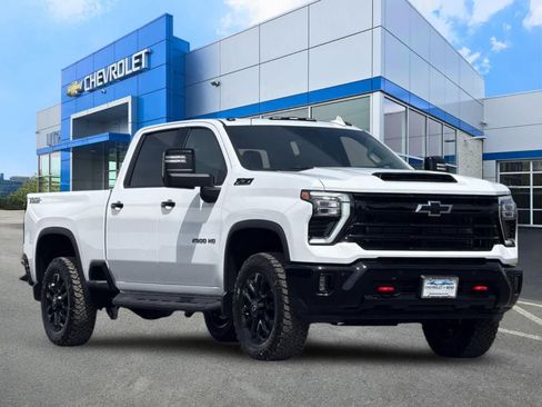 New 2026 Chevrolet Silverado 2500 LTZ w/ LTZ Plus Package AWD/4WD image 9