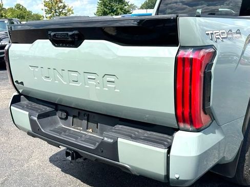 Used 2024 Toyota Tundra Platinum w/ TRD Off-Road Package AWD/4WD image 18