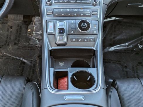 Used 2023 Hyundai Santa Fe Limited image 21