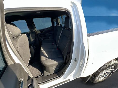 Used 2024 Chevrolet Colorado LT w/ LT Convenience Package image 26