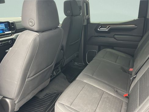 Used 2024 Chevrolet Silverado 1500 LT AWD/4WD image 12