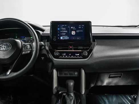Certified 2025 Toyota Corolla Cross AWD Hybrid image 14