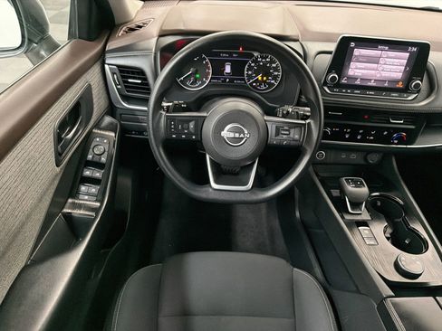 Used 2023 Nissan Rogue S AWD/4WD image 22
