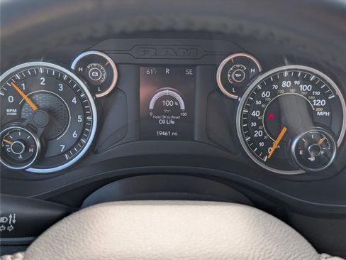 Used 2022 RAM 1500 Big Horn AWD/4WD image 28