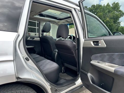 Used 2010 Subaru Forester 2.5X Premium AWD/4WD image 19