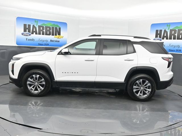 Used 2025 Chevrolet Equinox LT w/ Convenience Package II AWD/4WD image 2
