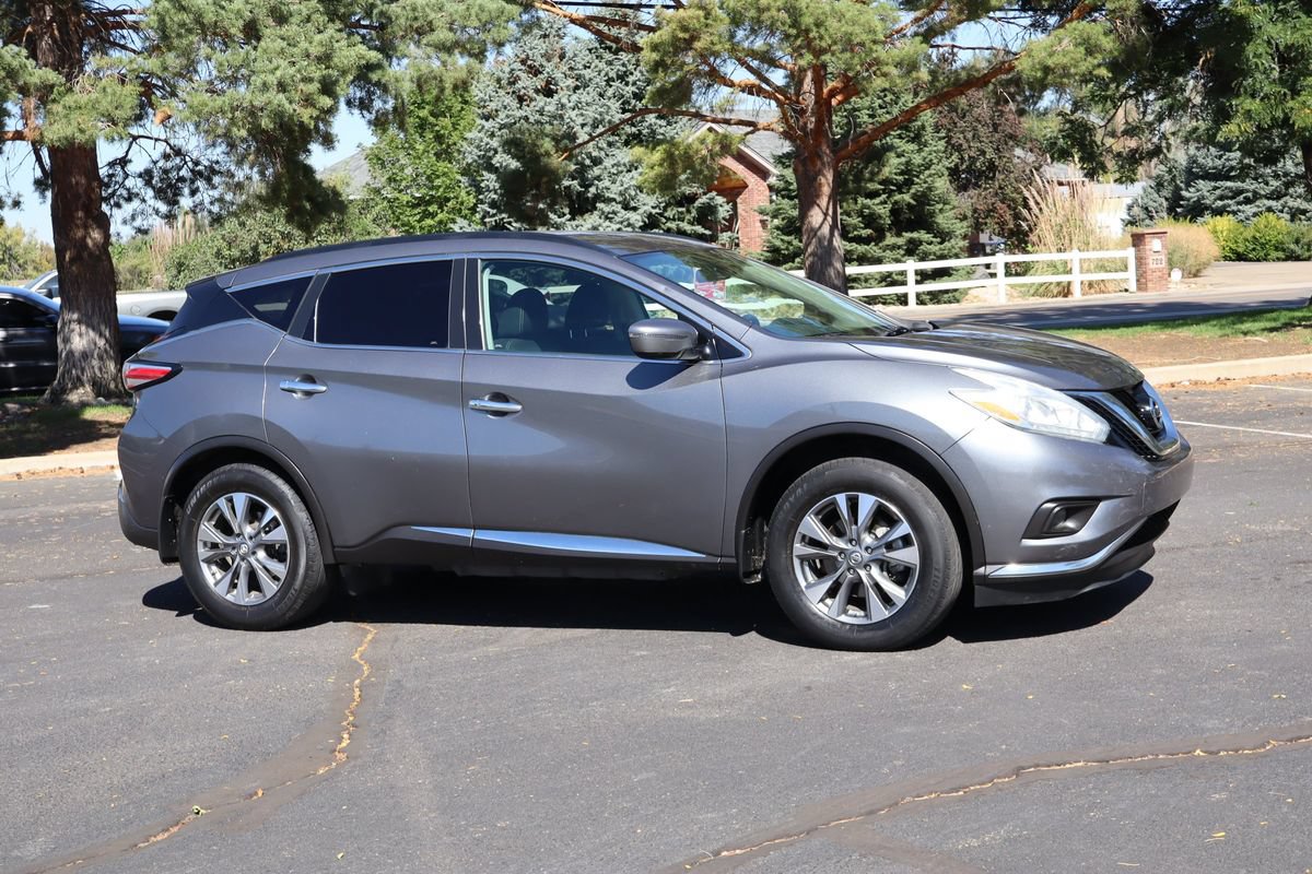 Used 2016 Nissan Murano SV AWD/4WD image 2