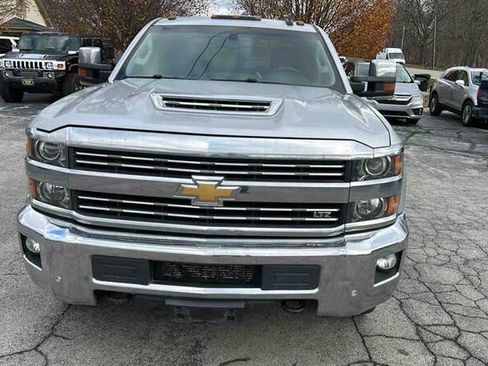 Used 2018 Chevrolet Silverado 3500 LTZ w/ Duramax Plus Package AWD/4WD image 3