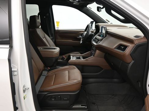 Used 2024 Chevrolet Tahoe High Country w/ Advanced Technology Package image 13