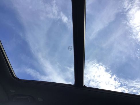 New 2025 Jeep Grand Cherokee L Limited w/ Luxury Tech Group II image 17