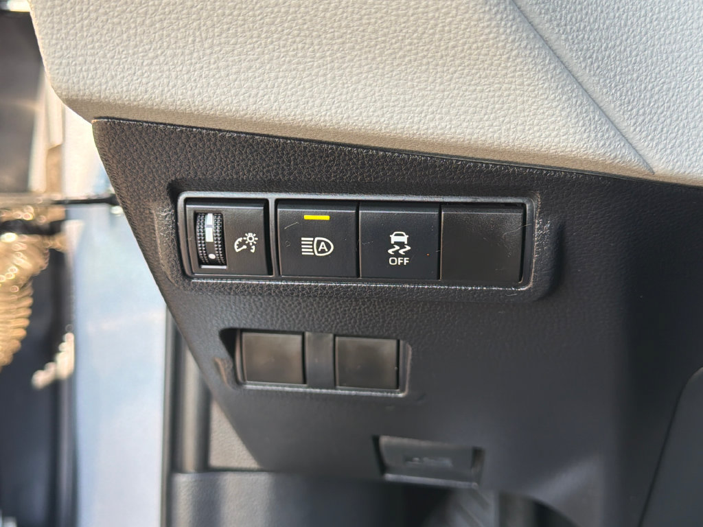 Used 2026 Toyota Corolla Cross L FWD image 20