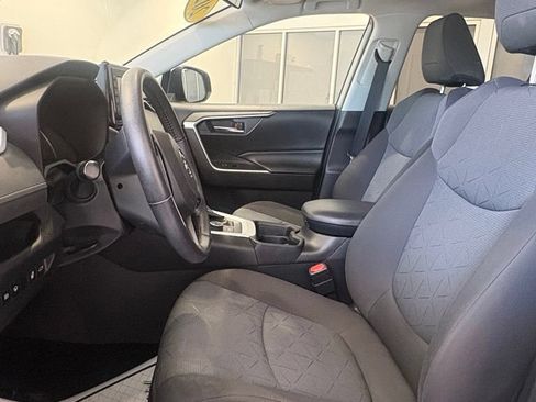 Used 2020 Toyota RAV4 XLE w/ Convenience Package AWD/4WD image 12