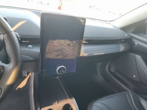 Used 2021 Ford Mustang Mach-E Premium image 6