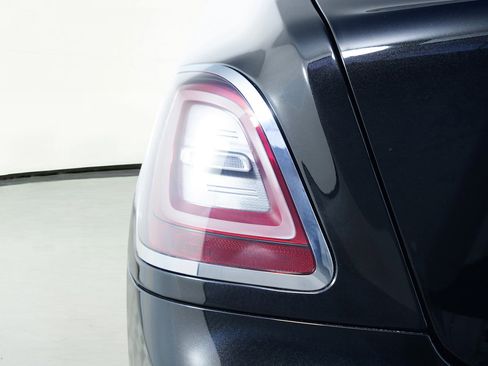 Used 2022 Rolls-Royce Ghost image 14