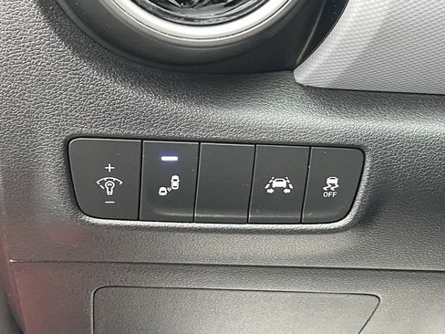 Used 2020 Hyundai Kona SEL Plus image 25