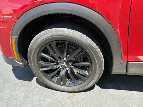 Used 2025 Mitsubishi Eclipse Cross LE AWD/4WD image 33