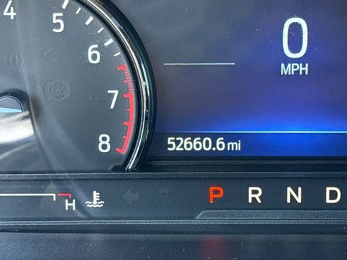 Used 2023 Ford Explorer XLT w/ Equipment Group 202A AWD/4WD image 34
