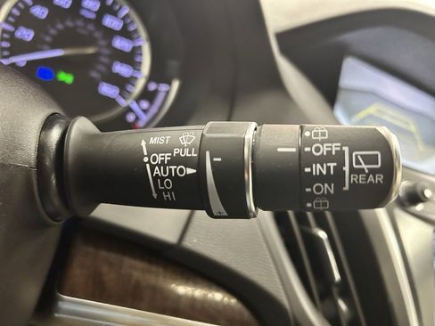 Used 2018 Acura MDX FWD w/ Technology Package image 16