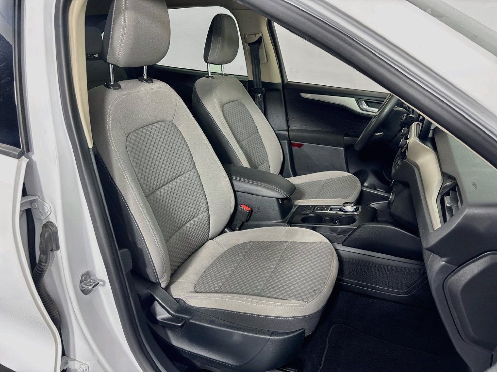 Used 2020 Ford Escape SE FWD image 26