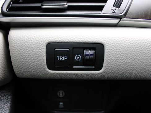 Certified 2018 Honda Accord EX image 30