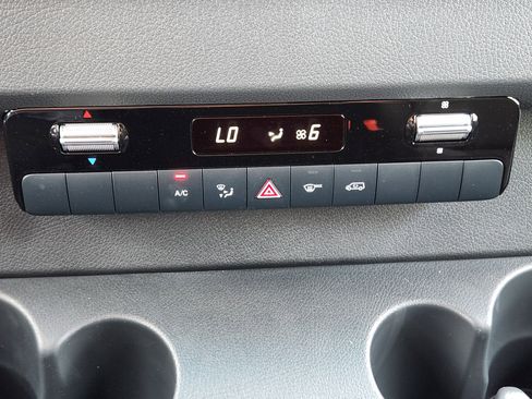 New 2024 Mercedes-Benz Sprinter 144 Cargo image 20