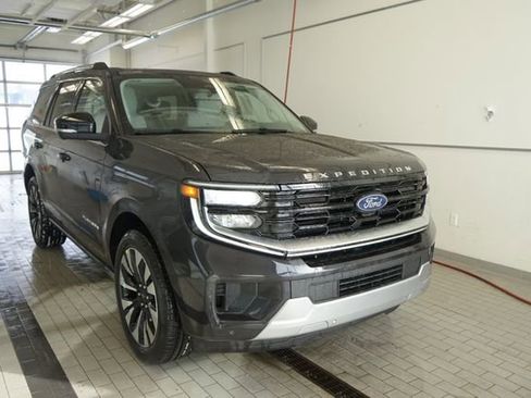 Used 2026 Ford Expedition Platinum w/ Driver's Package image 15