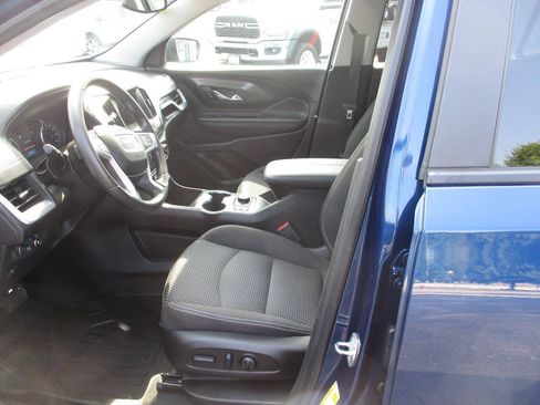 Used 2023 GMC Terrain SLE w/ Driver Convenience Package AWD/4WD image 17
